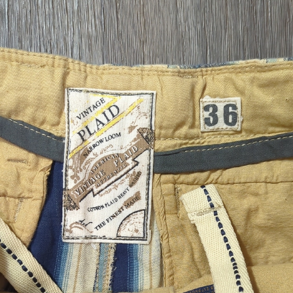 2 Pair Plugg Men's Navy and Beige Vintage Plaid Cargo Shorts - Picture 5 of 5